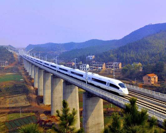 <b>沿江高铁、京沪二线全来了……今年高铁基建投资迎历史高峰</b>
